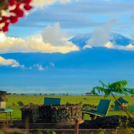 Amanya 2-Rooms Lioness Family Amboseli Exterior photo