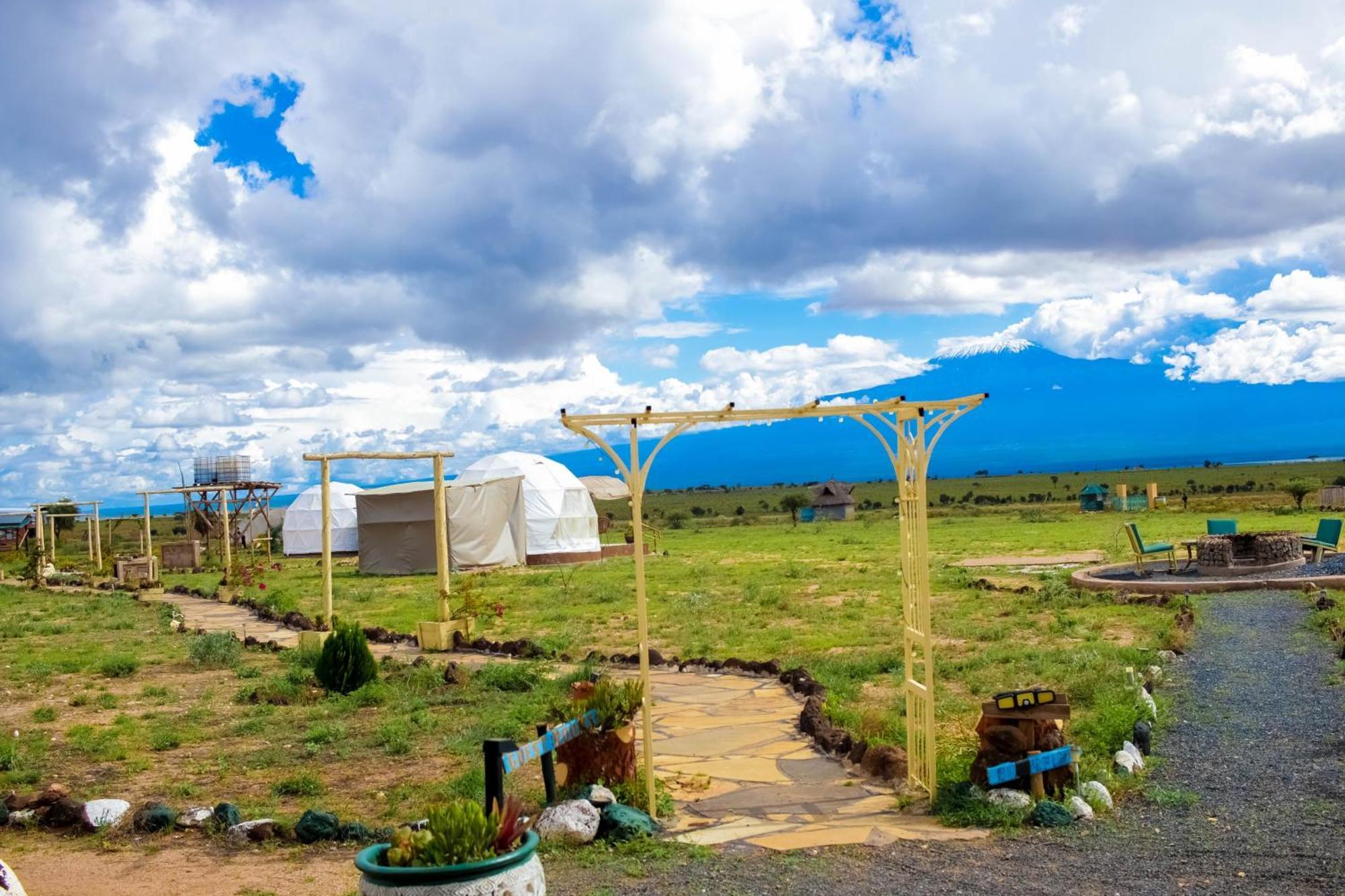 Amanya 2-Rooms Lioness Family Amboseli Exterior photo